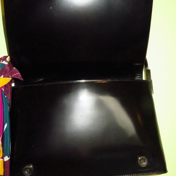 Francesco Biasia ☆ Black Italian Leather Bag - Picture 4 of 8